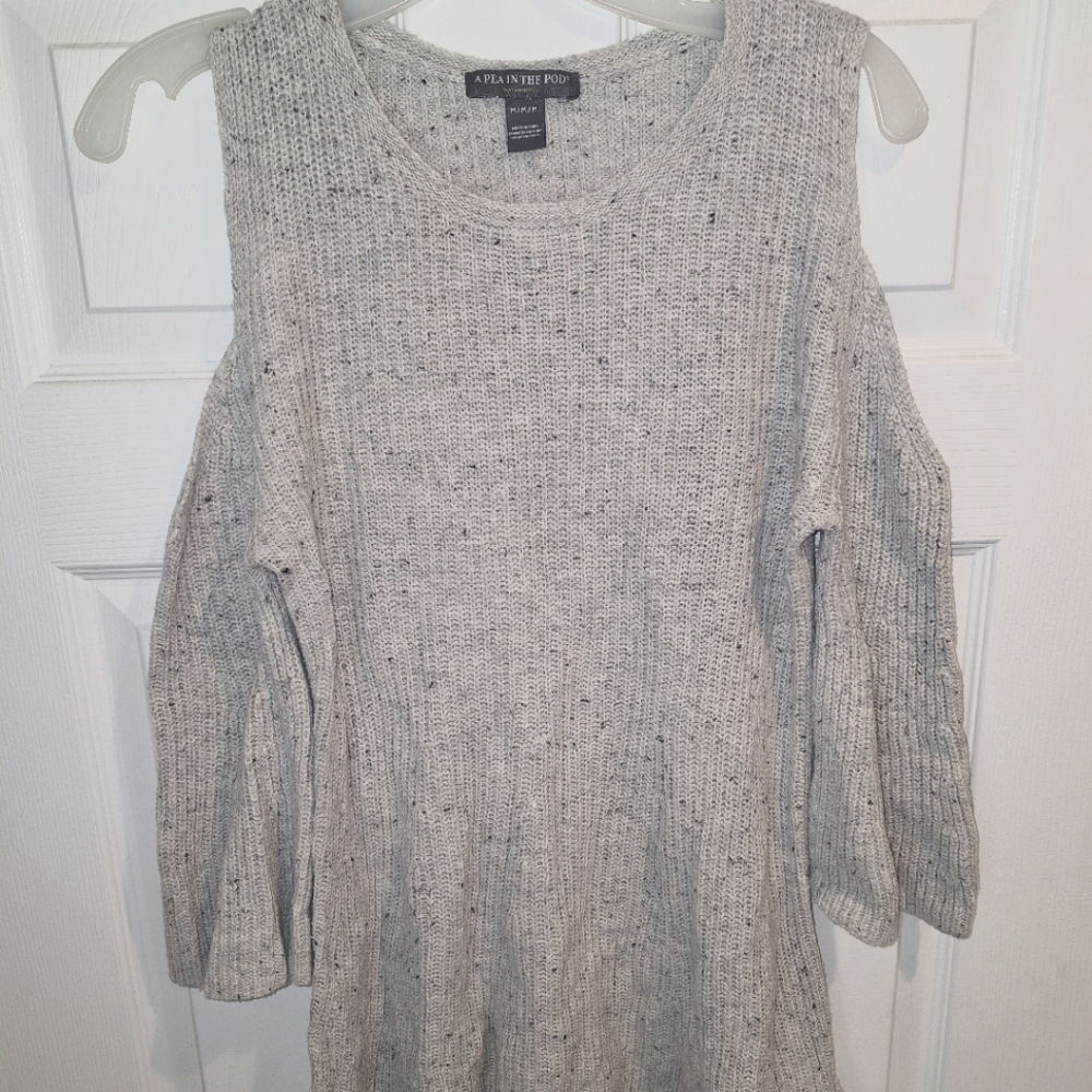 A Pea In The Pod Womens M Maternity Cold Shoulder Gray Ribbed Sweater